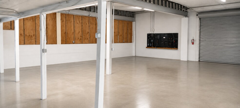 More Photos Of 627-655 N Cassady Ave, Columbus Light Distribution For Lease