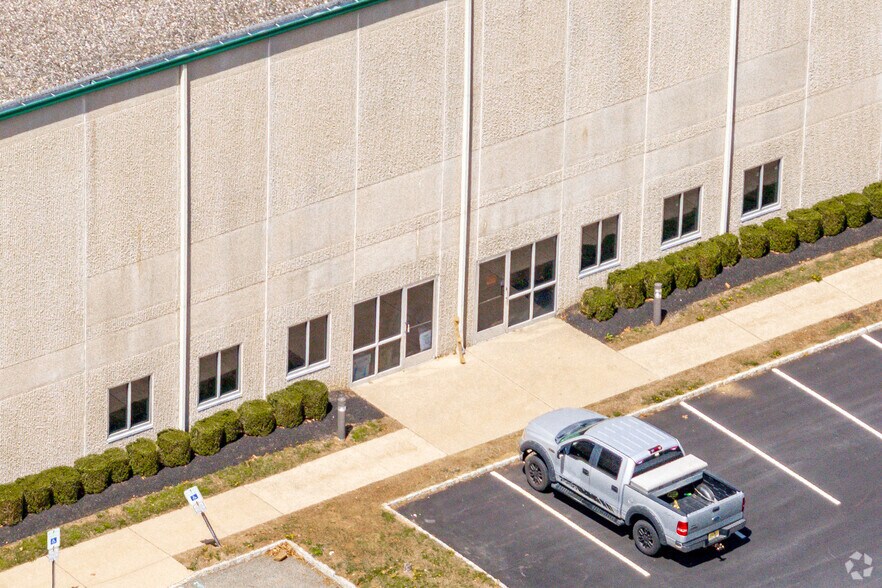 More Photos Of 1578 Sussex Tpke, Randolph Manufacturing For Lease