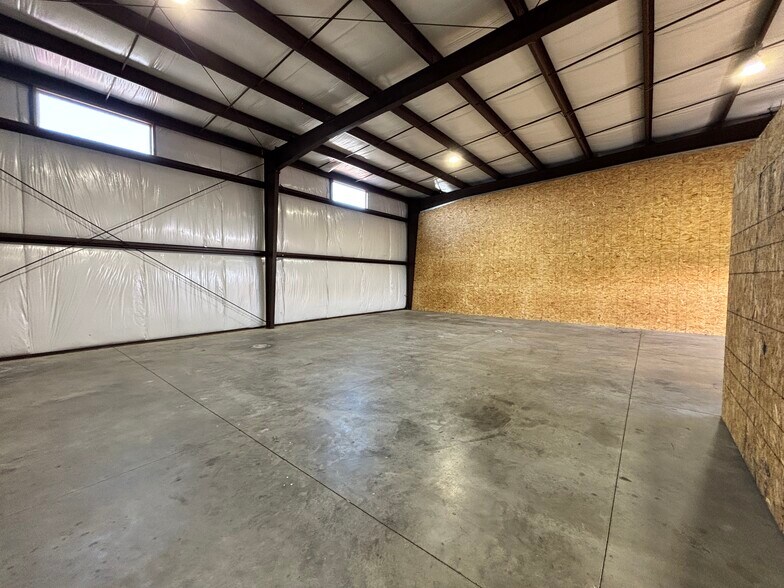 More Photos Of 1937 Pacific Ct SE, Stayton Industrial For Lease