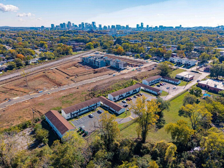 More Photos Of 1200 WH Davis Dr, Nashville Apartments For Sale