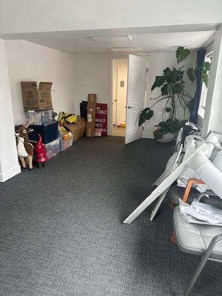 More Photos Of 9494 N Government Way, Hayden Office For Lease