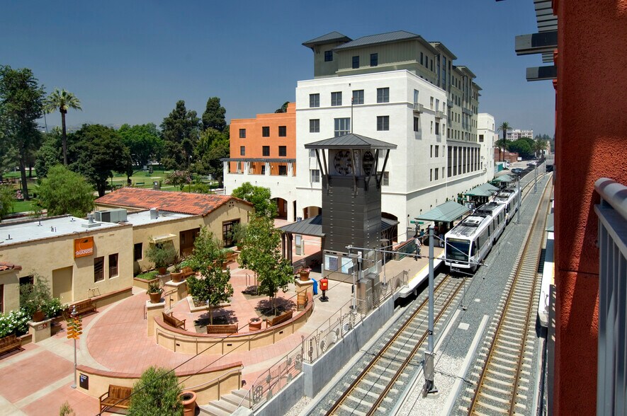 Primary Photo Of 260 S Raymond Ave, Pasadena Freestanding For Lease