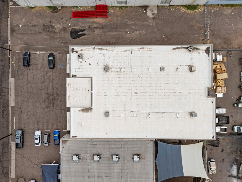 More Photos Of 2319 W Holly St, Phoenix Warehouse For Sale