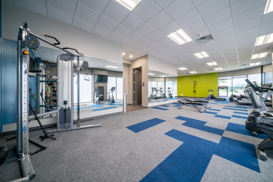 More Photos Of 425 Franklin Gateway SE, Marietta Unknown For Lease