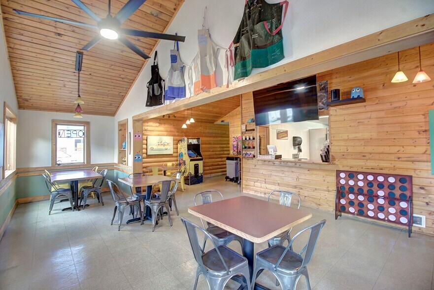More Photos Of 700 9th St W, Columbia Falls Restaurant For Sale