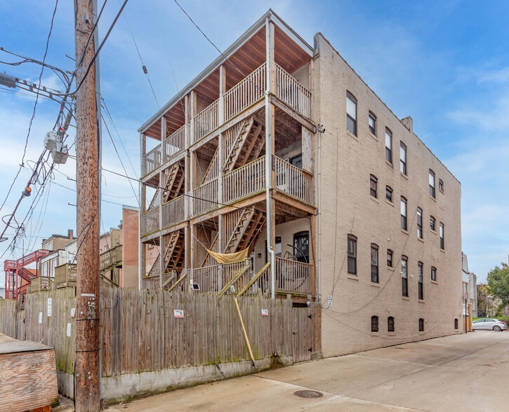 More Photos Of 916 Whitelock St, Baltimore Multifamily For Sale