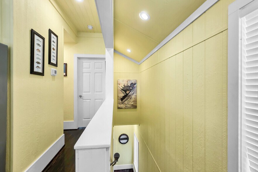 More Photos Of 2207 Nelson Avenue, Port Bolivar Healthcare For Sale