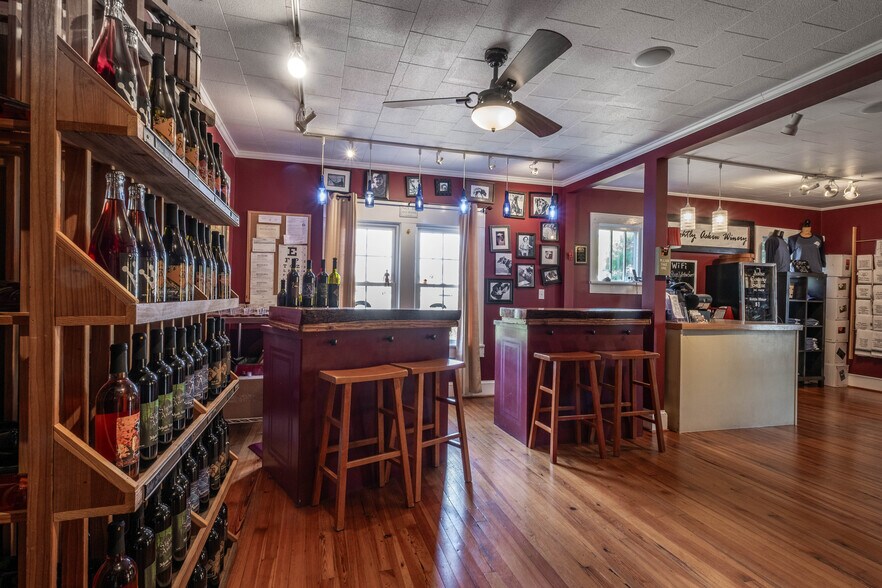 More Photos Of 913 N Bridge St, Elkin General Retail For Sale