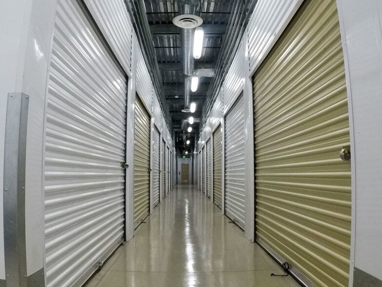 More Photos Of 2491 Alluvial Ave, Clovis Self Storage For Lease