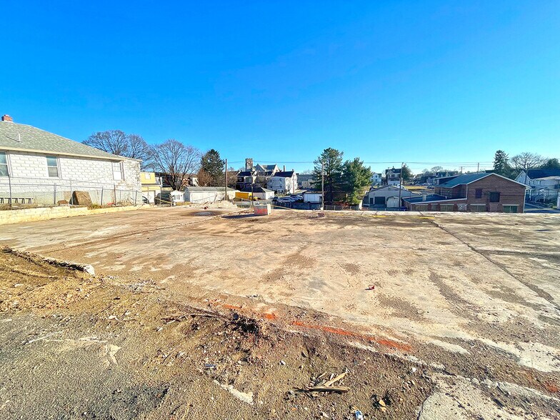 More Photos Of 2701-2703 Herr St, Harrisburg Warehouse For Sale