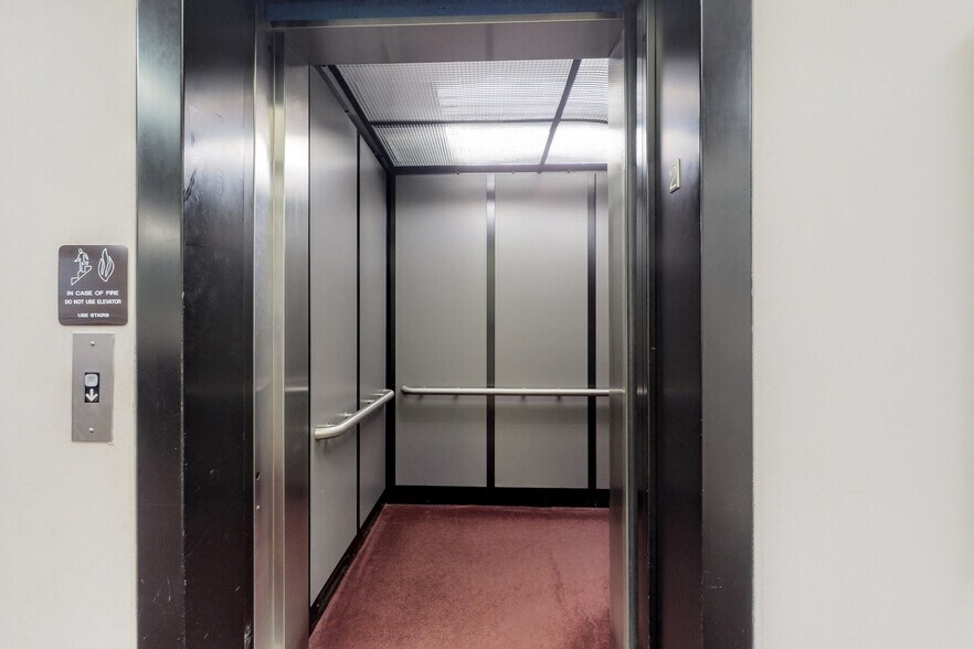 More Photos Of 2 Forest Ave, Oradell Medical For Sale