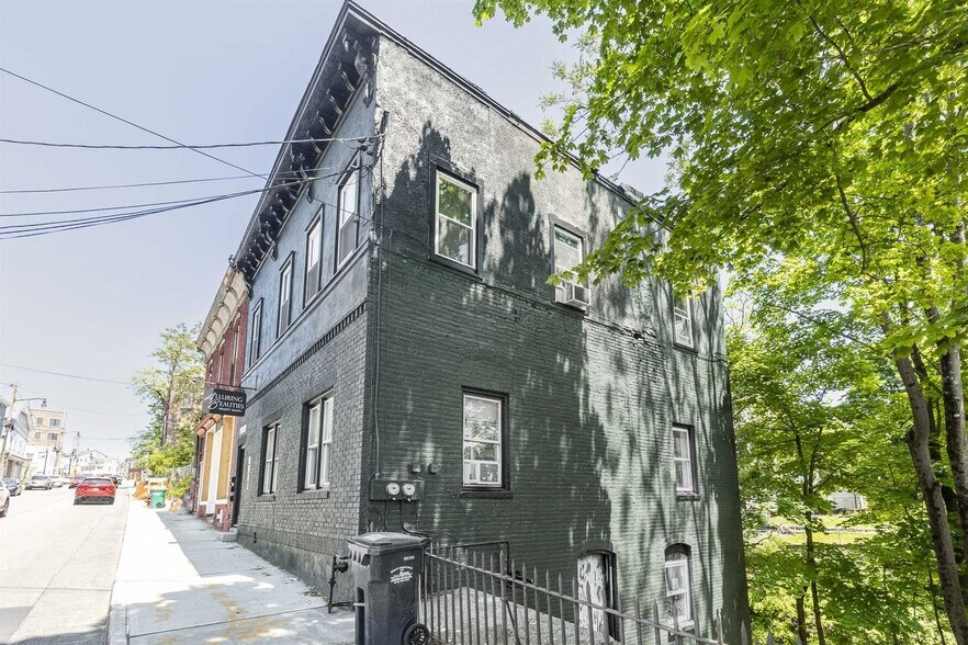 More Photos Of 2674 W Main St, Wappingers Falls Apartments For Lease