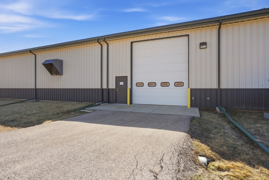 More Photos Of 1151 Industry Rd, Sturgis Manufacturing For Sale