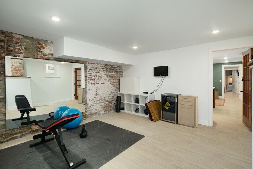 More Photos Of 1829 N 33rd St, Philadelphia Apartments For Sale