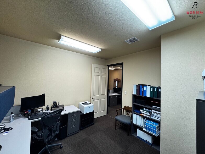 More Photos Of 113 Falls Ct, Boerne Medical For Lease