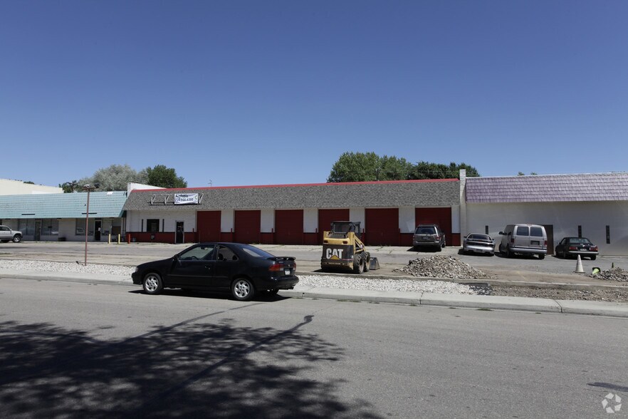 More Photos Of 1116 Kimbark St, Longmont Auto Repair For Lease