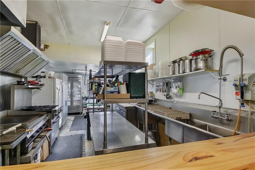 More Photos Of 401 Bridge St, Cornell Restaurant For Sale