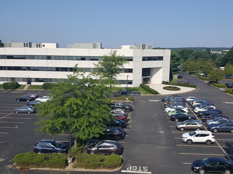 More Photos Of 145 Pinelawn Rd, Melville Office For Lease