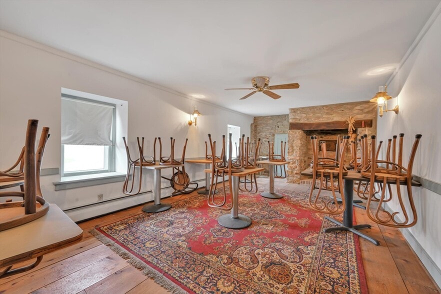 More Photos Of 349 Huffs Church Rd, Mertztown Restaurant For Sale