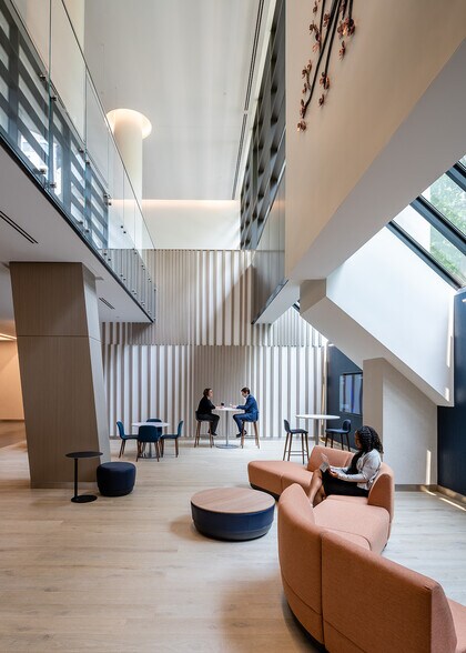 More Photos Of 7500 Old Georgetown Rd, Bethesda Office For Sale