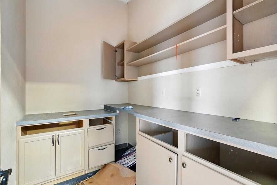 More Photos Of 4102 Buffalo Gap Rd, Abilene Unknown For Lease