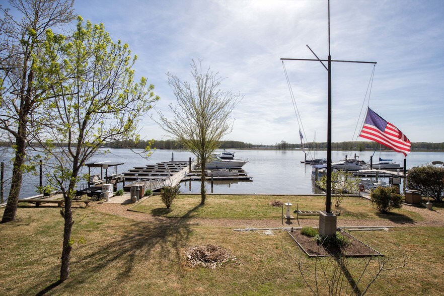 More Photos Of 9100 Wilcox Neck Rd, Charles City Marina For Lease