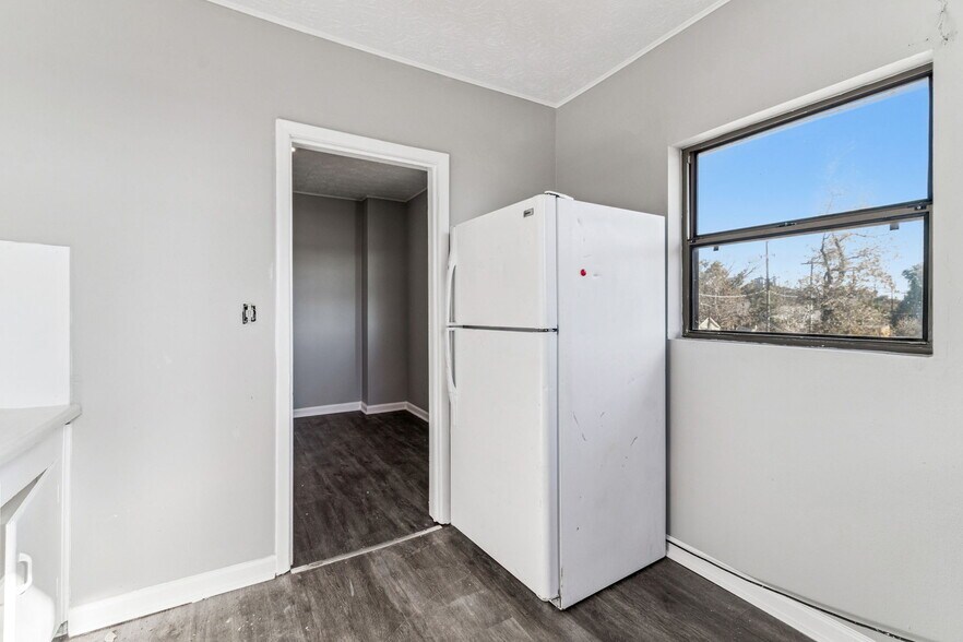 More Photos Of 715 McDuff Ave N, Jacksonville Storefront Retail Residential For Sale