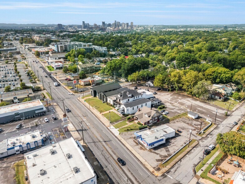 More Photos Of 904 Gallatin Ave, Nashville General Retail For Sale