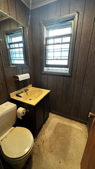 More Photos Of 156 NJ-45, Mannington Township Storefront Retail Office For Lease