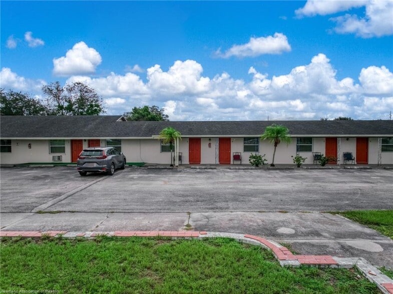 More Photos Of 5272 US Highway 27 S, Sebring Hotel For Sale
