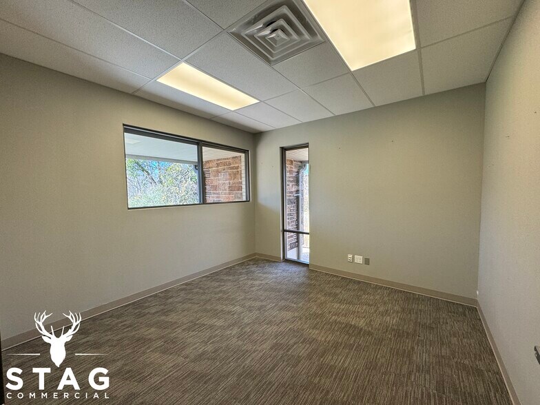 More Photos Of 1716 Scripture St, Denton Office Residential For Lease