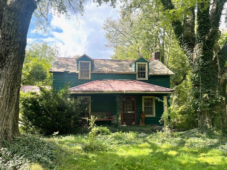 More Photos Of 2807 Columbus Rd NE, Canton Land For Sale