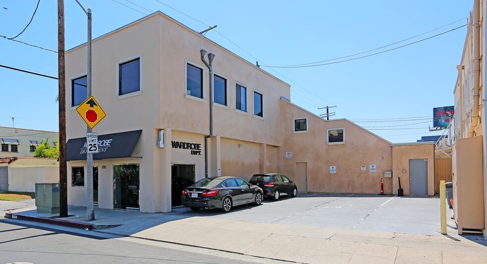 More Photos Of 8300-8302 W 3rd St, Los Angeles Storefront For Sale