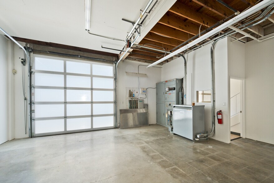 More Photos Of 8637-8649 Hayden Pl, Culver City Unknown For Lease
