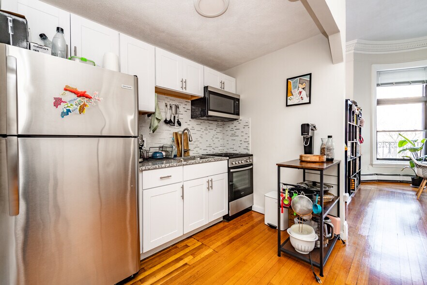 More Photos Of 470 Commonwealth Ave, Boston Apartments For Sale