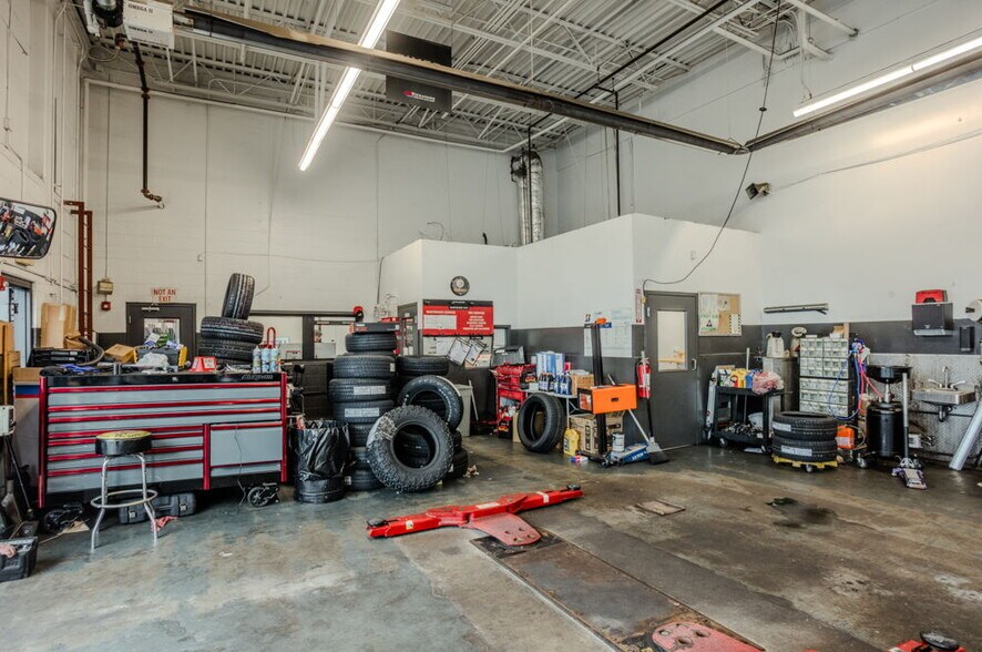 More Photos Of 1740 E Market St, Harrisonburg Storefront Retail Office For Sale