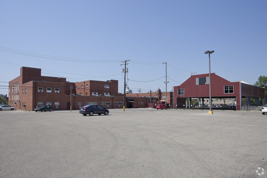 Primary Photo Of 220 S Madison St, Rockford Specialty For Sale