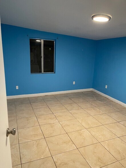 More Photos Of 830 Pennsylvania Ave, Beaumont Apartments For Sale