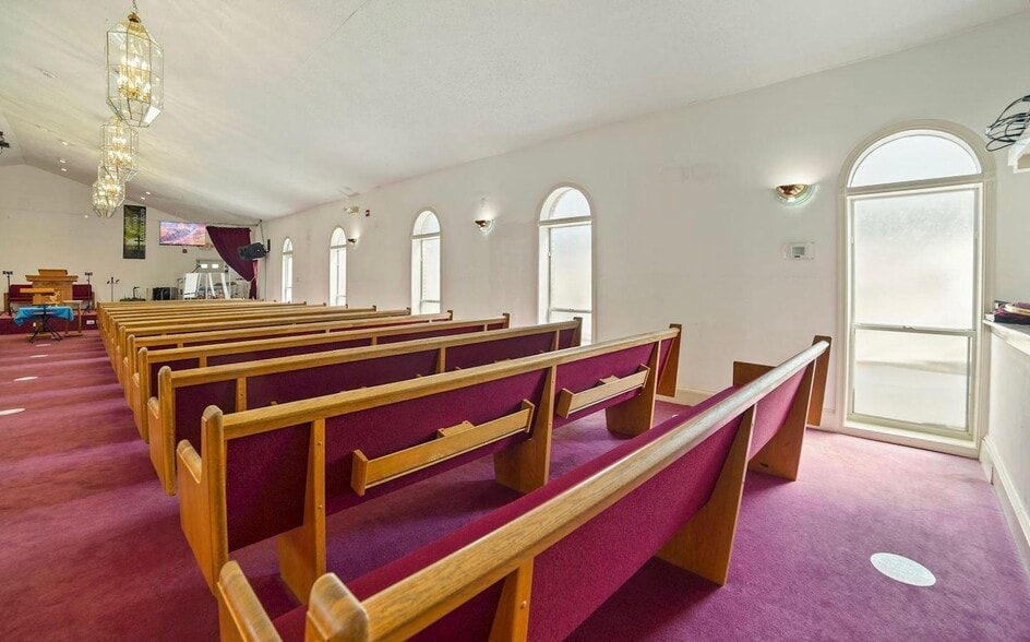 More Photos Of 8609 Greenwood Ave, Takoma Park Religious Facility For Sale