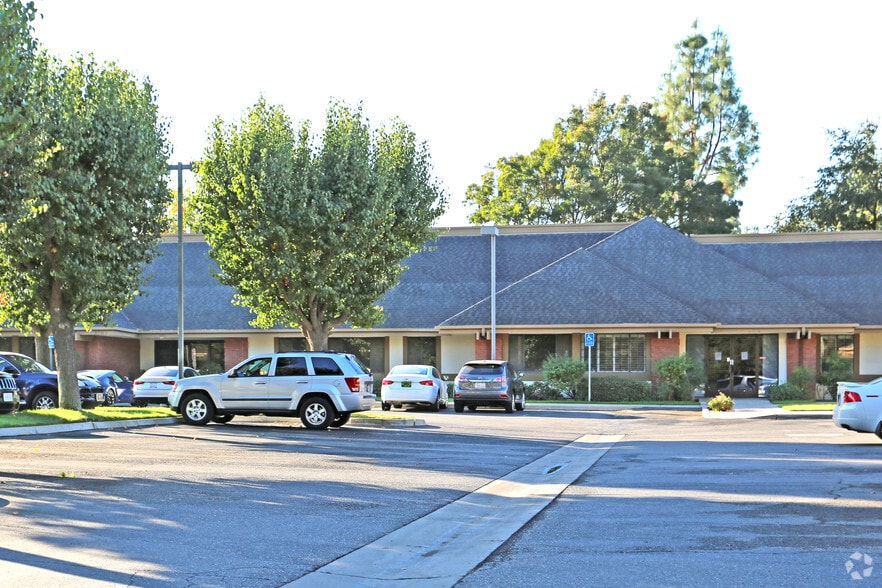 More Photos Of 3585 W Beechwood Ave, Fresno Office For Sale