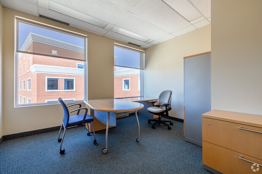 More Photos Of 1500 Rue Royale, Trois-Rivières Office For Lease