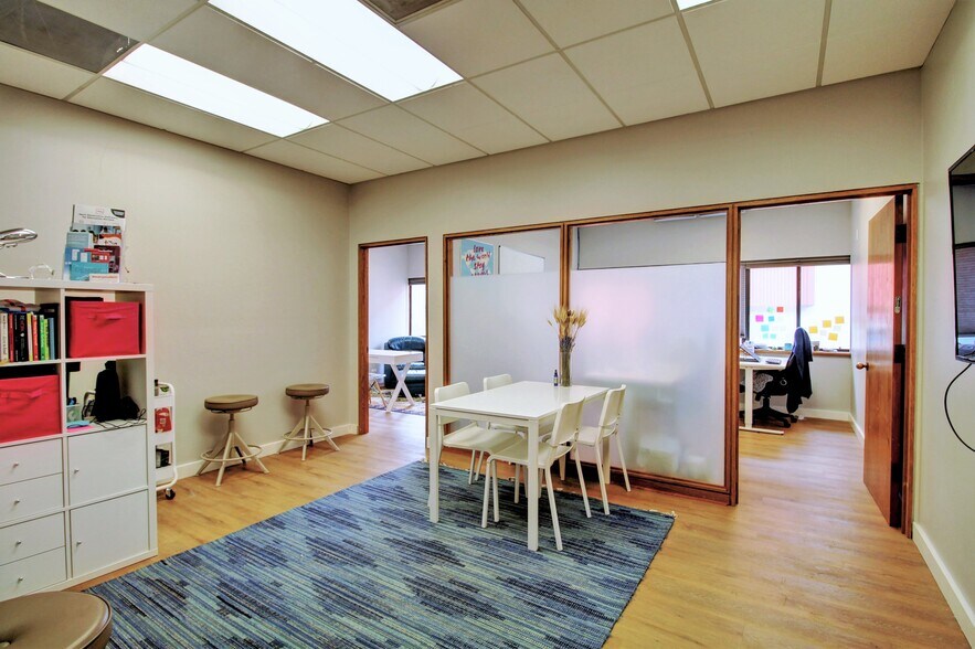 More Photos Of 5600 Arapahoe Ave, Boulder Office For Sale