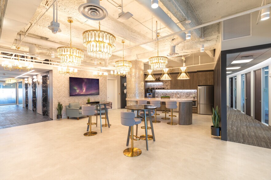 More Photos Of 100 SE 2nd St, Miami Coworking Space