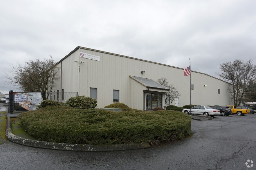 More Photos Of 1810 W 39th St, Vancouver Manufacturing For Sale
