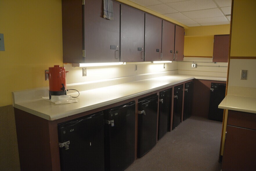 More Photos Of 286 Marshall Ave, Saint Paul Dormitory For Sale