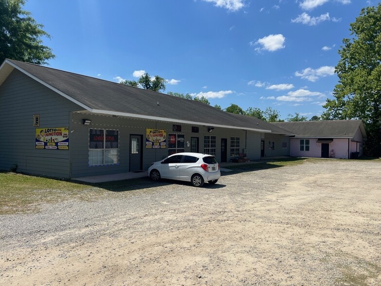 Primary Photo Of 8 Mashburn St, Hawkinsville Coworking Space
