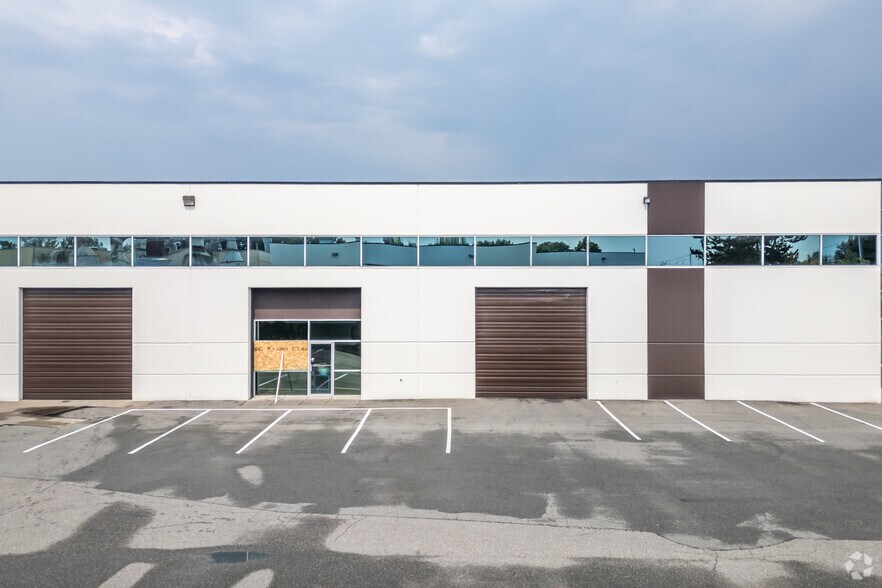 More Photos Of 10167 199 B St, Langley Twp Warehouse For Lease
