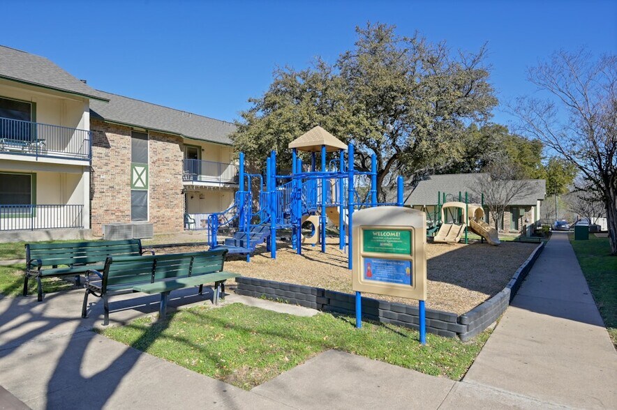 More Photos Of 1101 Rutland Dr, Austin Apartments For Sale