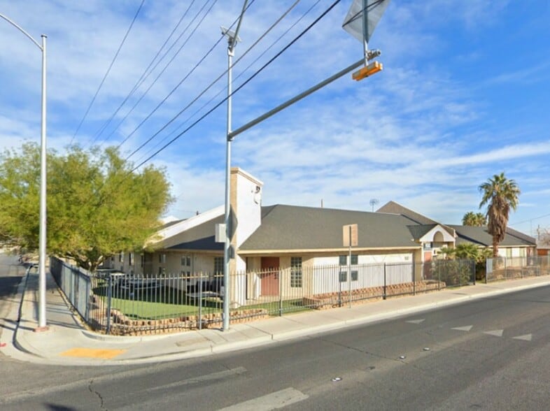 More Photos Of 522 W Washington Ave, Las Vegas Bank For Lease
