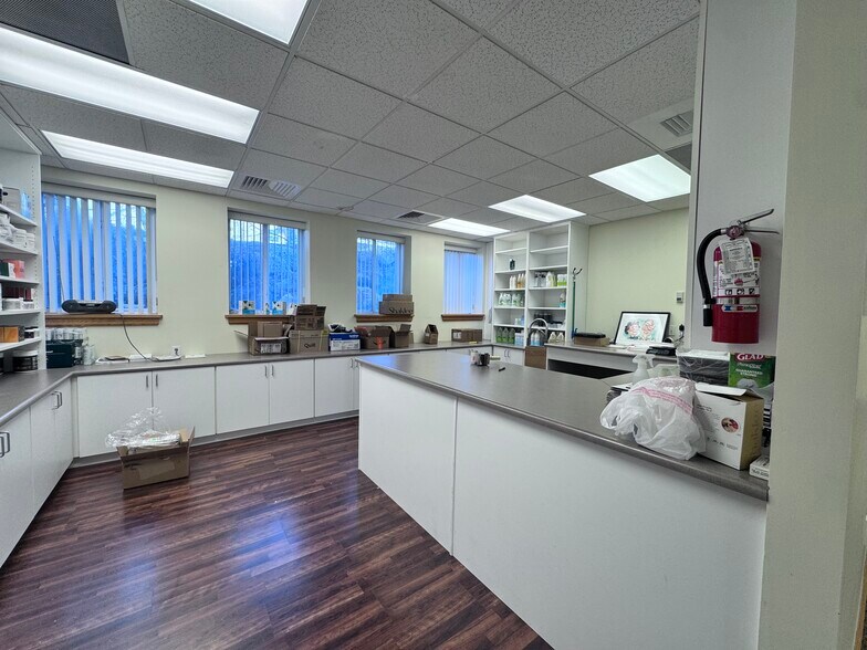 More Photos Of 2560 E 3300 S, Salt Lake City Office For Lease